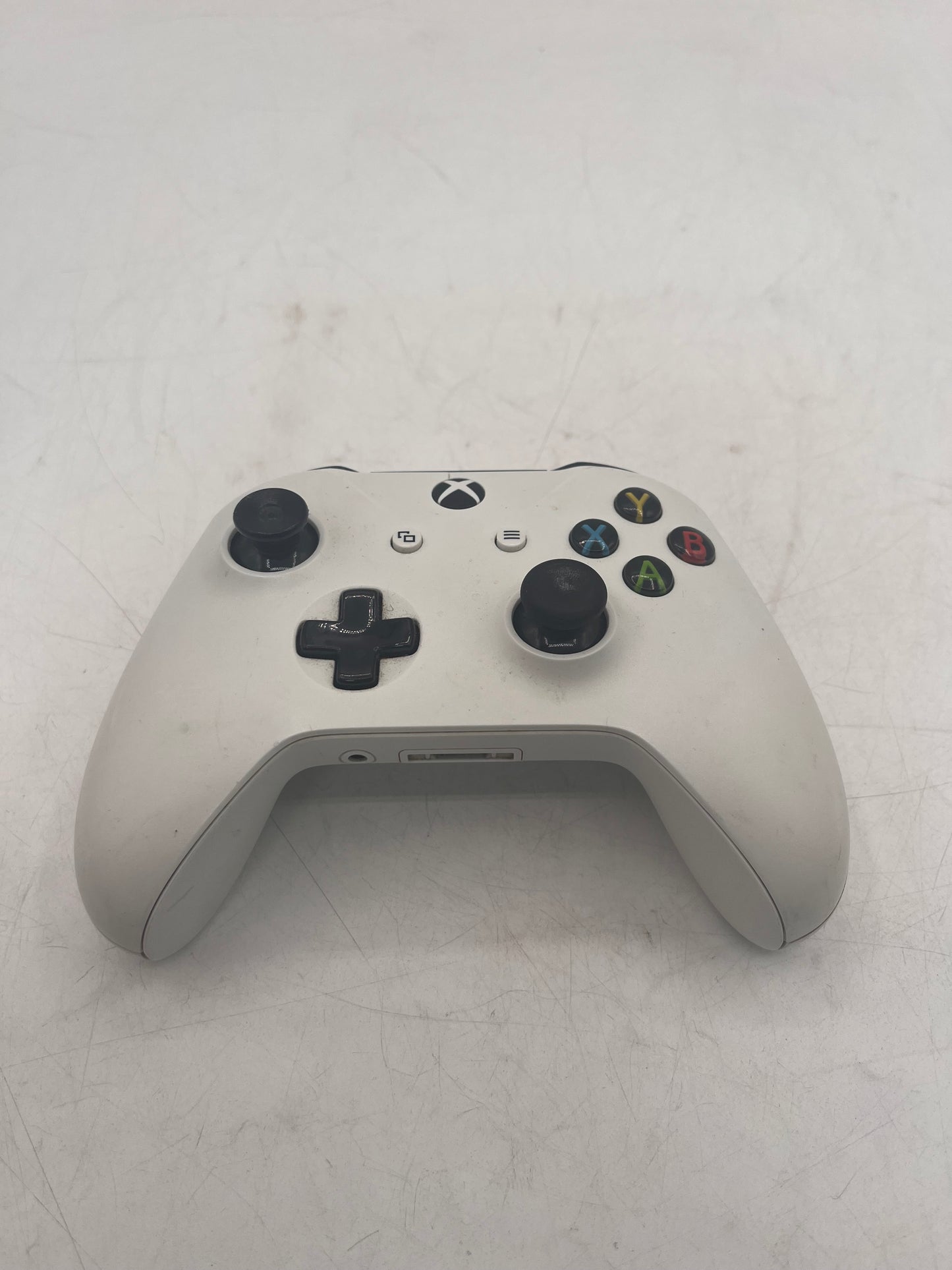 Microsoft Xbox One Wireless Controller Model 1708 - White