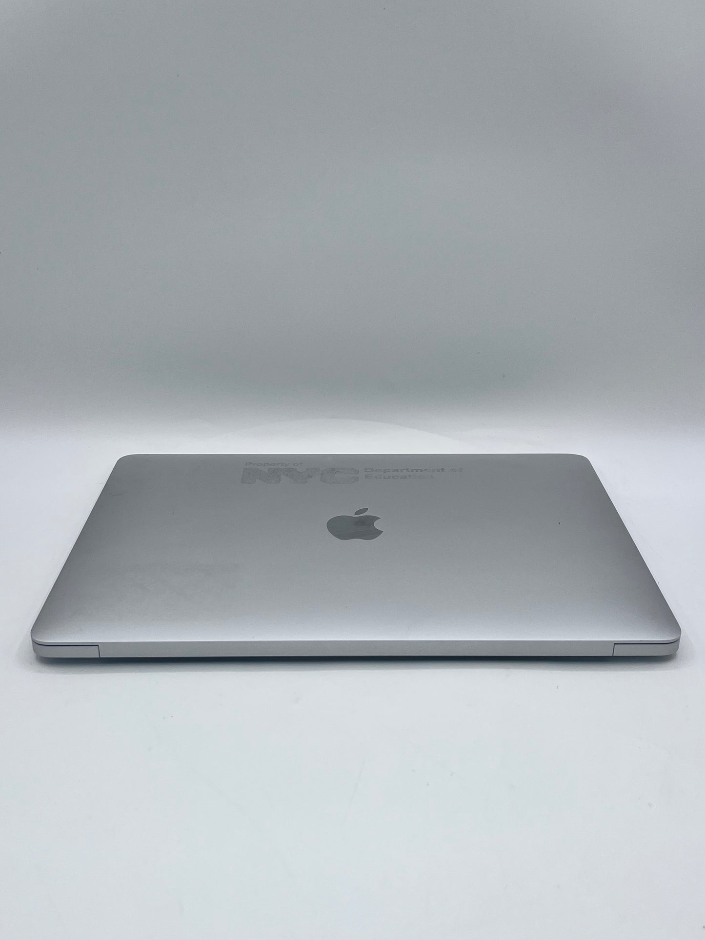Apple Macbook Air Retina A2179 2020 Core i3 256GB Laptop Silver READ