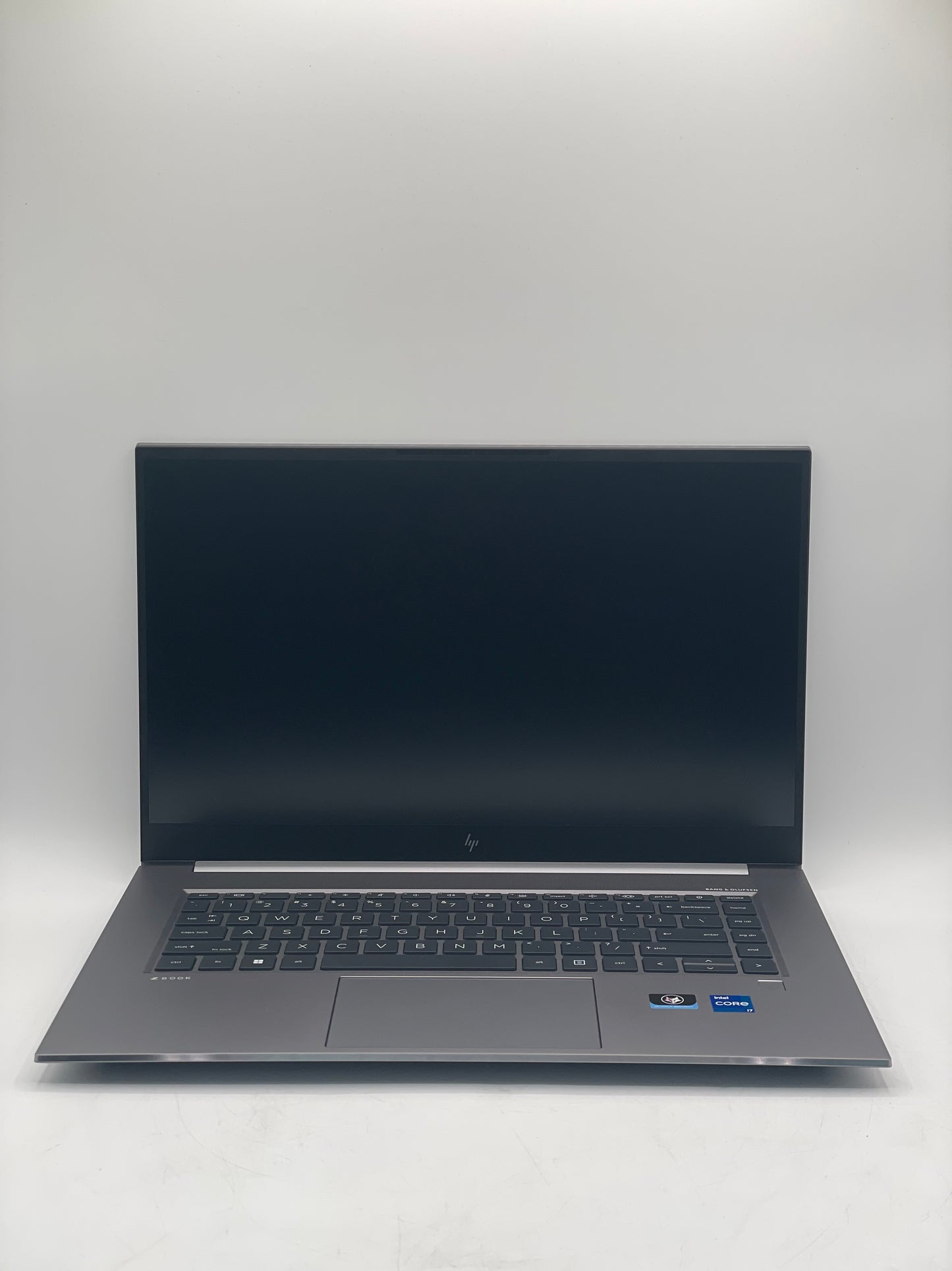 HP ZBOOK STUDIO G8 15 FHD 8 Core i7-11850H 16GB Nvidia T1200 512GB SSD