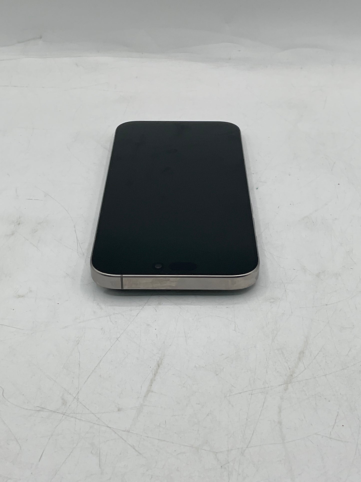 Unlocked Apple iPhone 16 Pro Max A3084 MYW63LL/A 256GB Natural Titanium 93% Battery Health