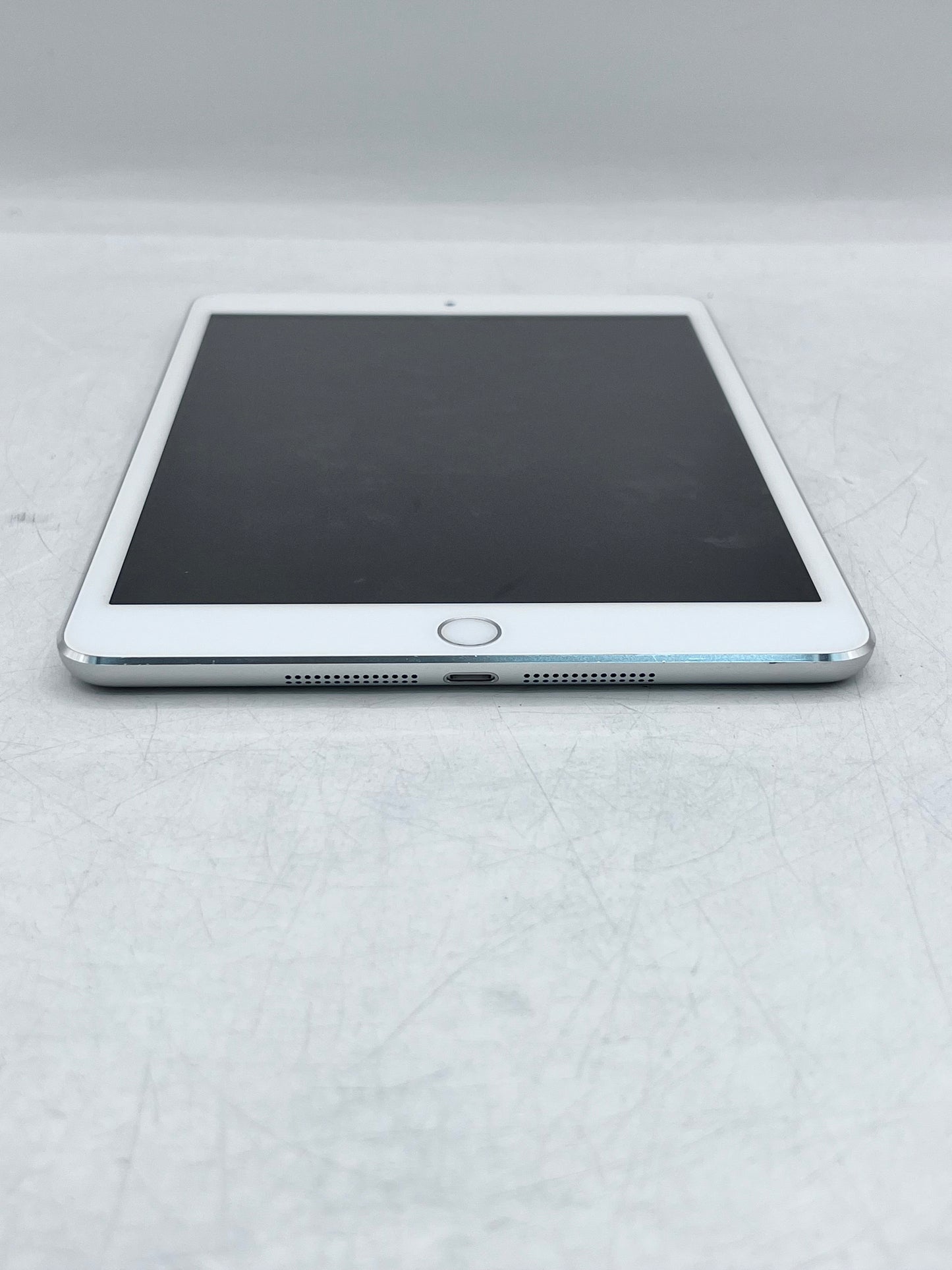 Apple iPad Mini (3rd Gen) A1600 MH3F2LL/A 64GB, Wi-Fi + 4G - Silver