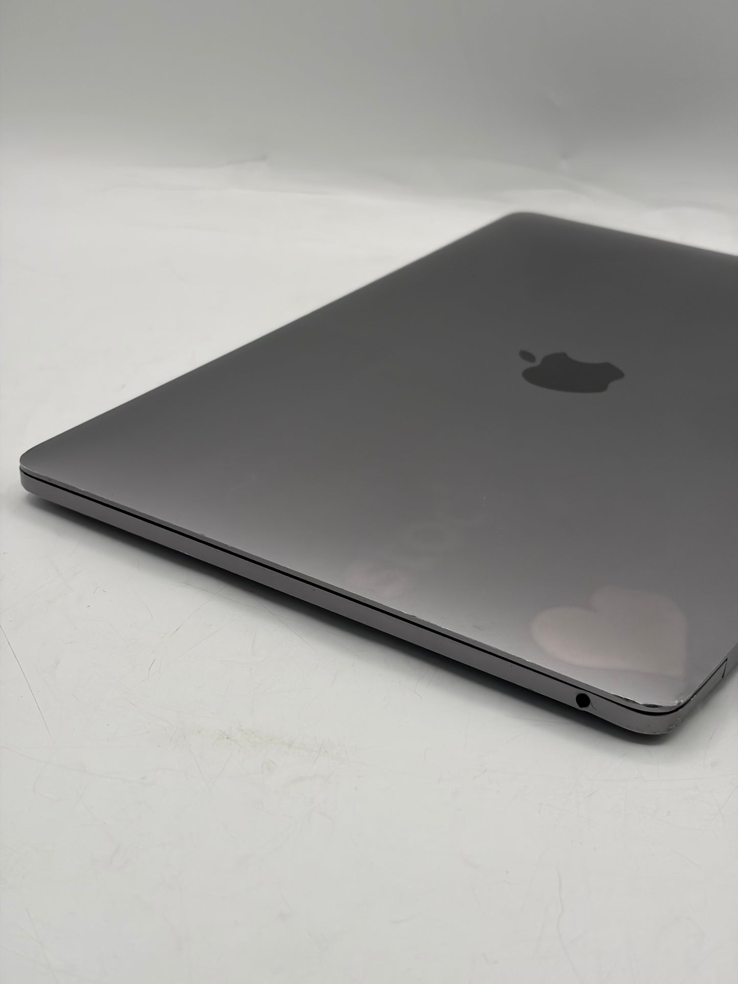 2020 Apple MacBook Pro 13" A2289 Core i5 @ 1.4GHZ 8GB 256GB SG 256 CYCLE COUNT