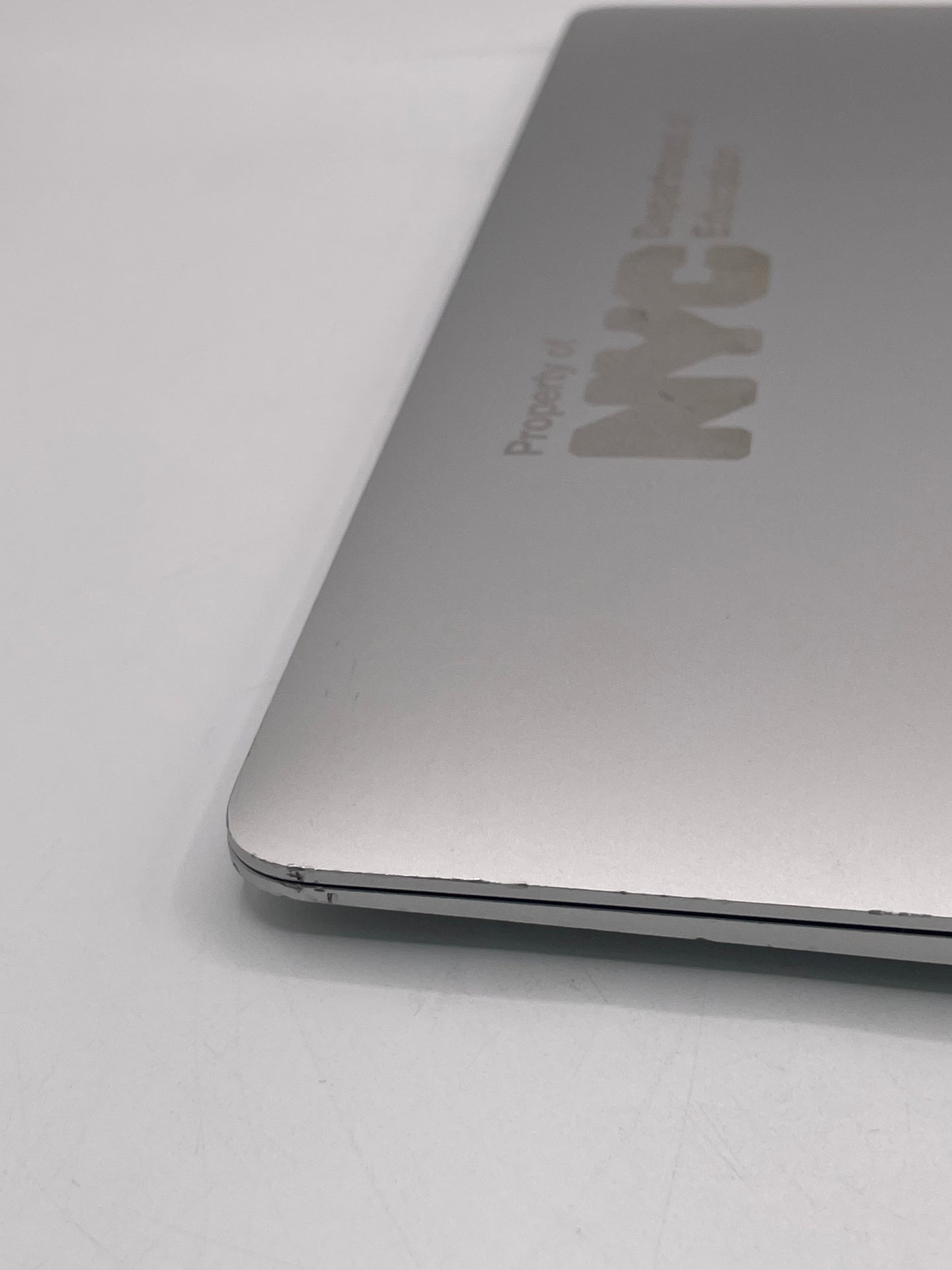 2020 Apple MacBook Air 13.3" M1 7C 8GB 128GB A2337 REMOTELY MANAGED