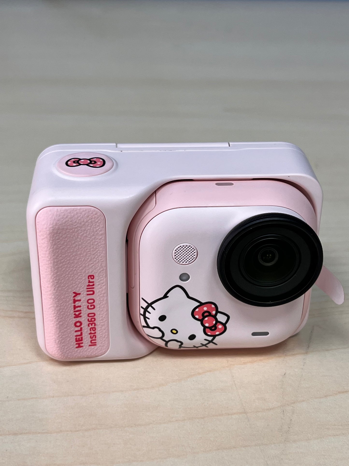 Insta360 GO Ultra Hello Kitty Limited Edition Mini Action Camera NEW w/o BOX