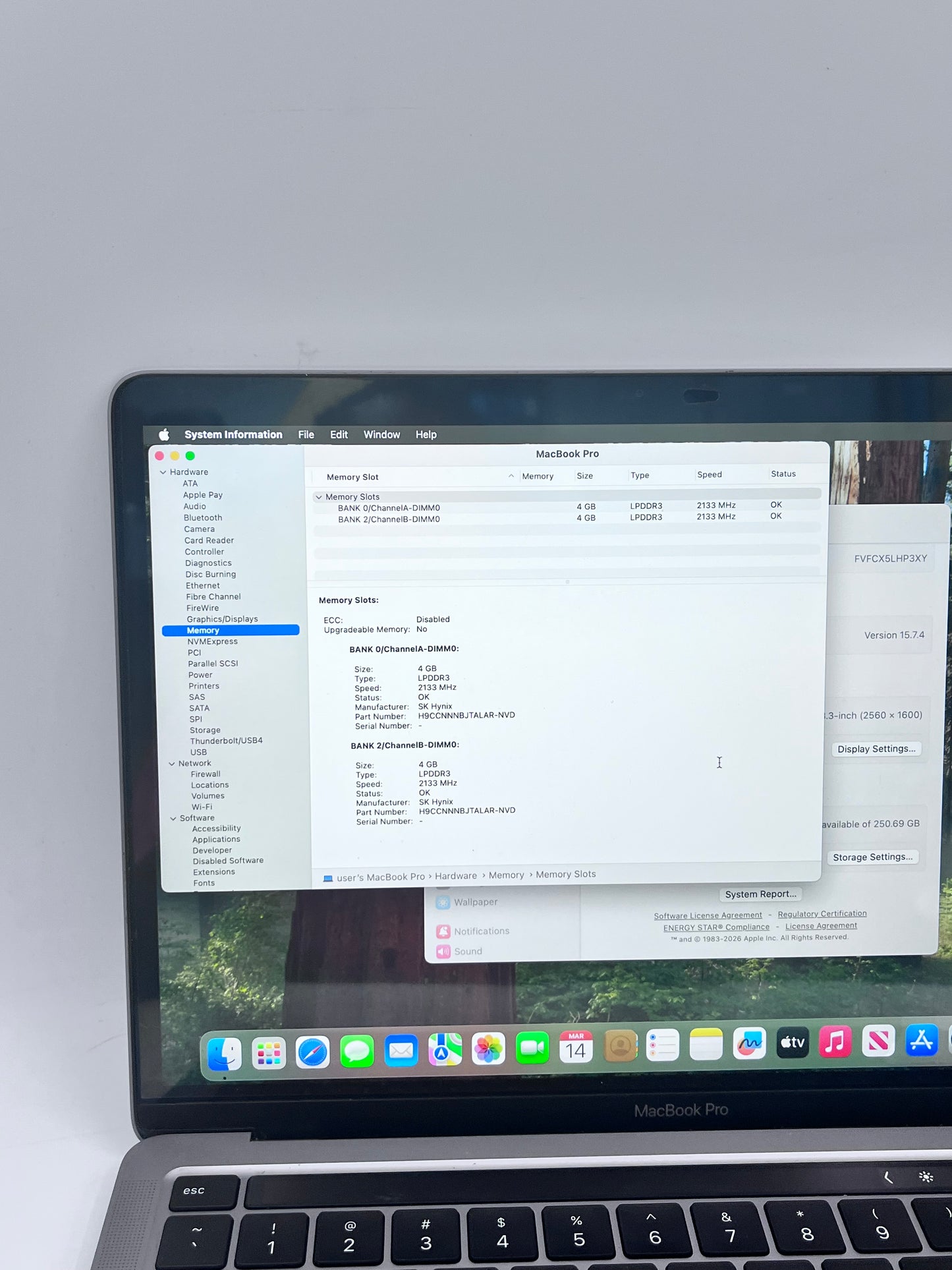 Apple MacBook Pro 13" A2289 2020 256GB 8GB -  Space Gray