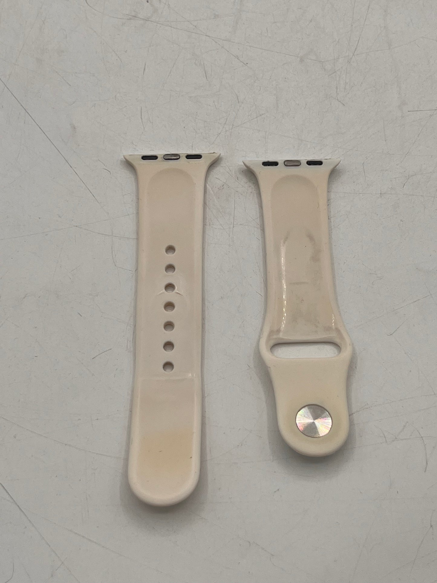 Apple Watch Series 4 GPS A1977 (2018) 40mm Aluminum Smart Watch Silver