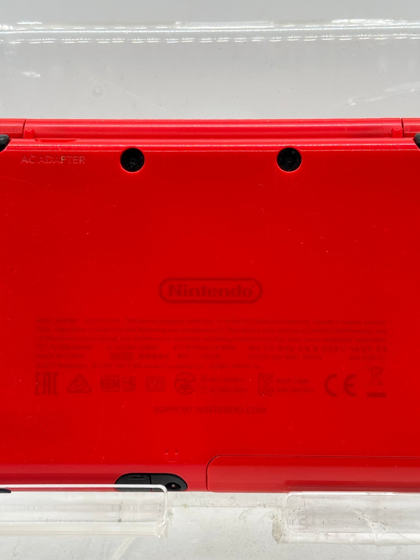 Nintendo 2DS XL JAN-001 PokéBall Edition, 2017--Pokémon Sun & Omega Ruby BUNDLE