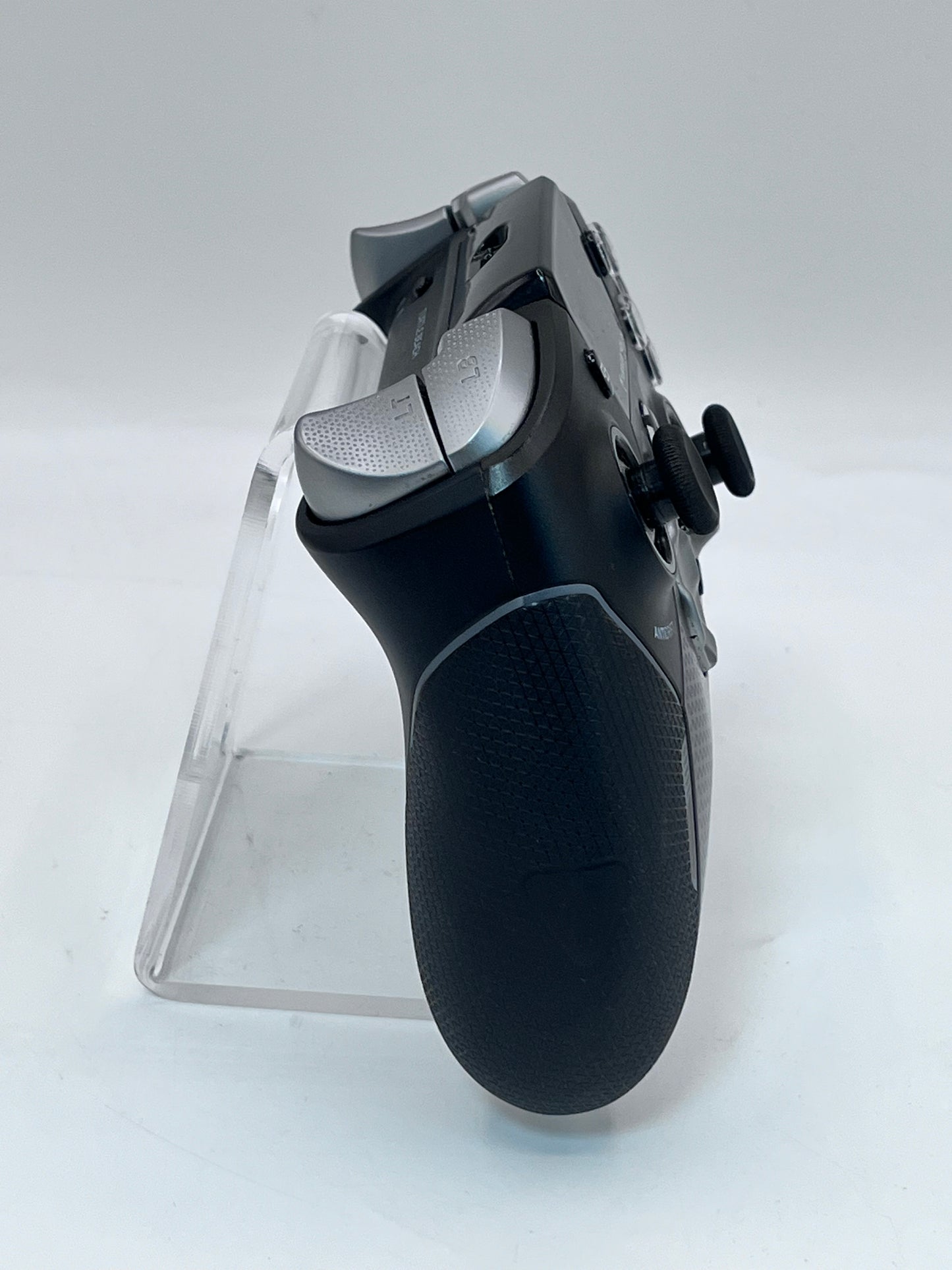 Turtle Beach Stealth Ultra Wireless Xbox Controller With Rapid Charge Dock