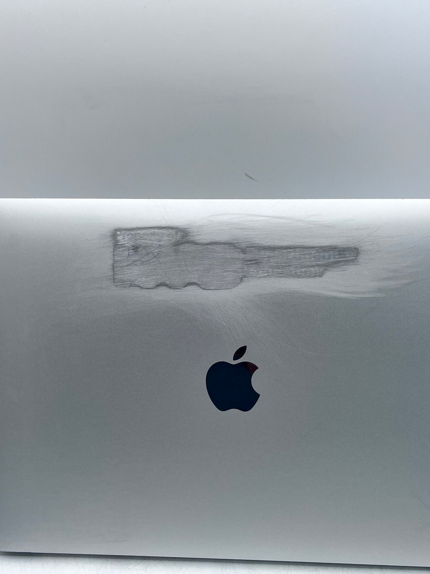Apple MacBook Pro 13 in 2020 Space Gray M1 256 GB 8 GB - (For Parts Only) As-is