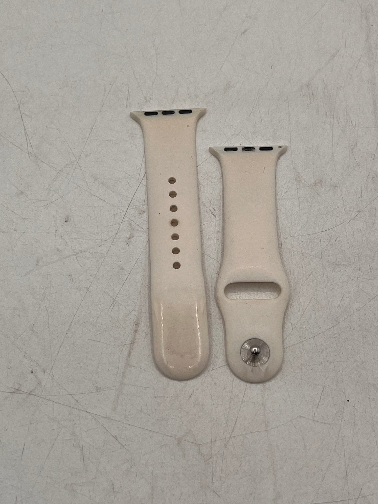 Apple Watch Series 4 GPS A1977 (2018) 40mm Aluminum Smart Watch Silver