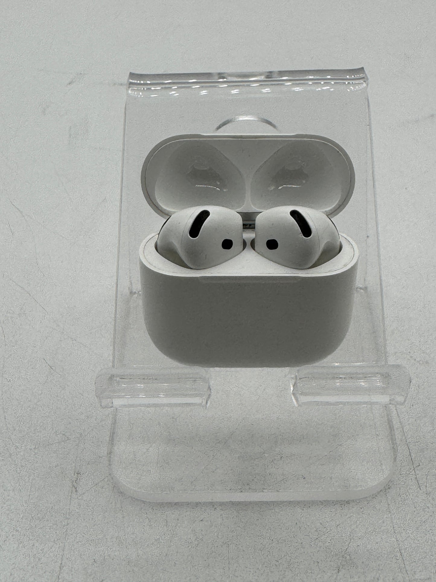 AirPods 4th Gen with MagSafe Charging Case A3058 MXP63LL/A Free Shipping