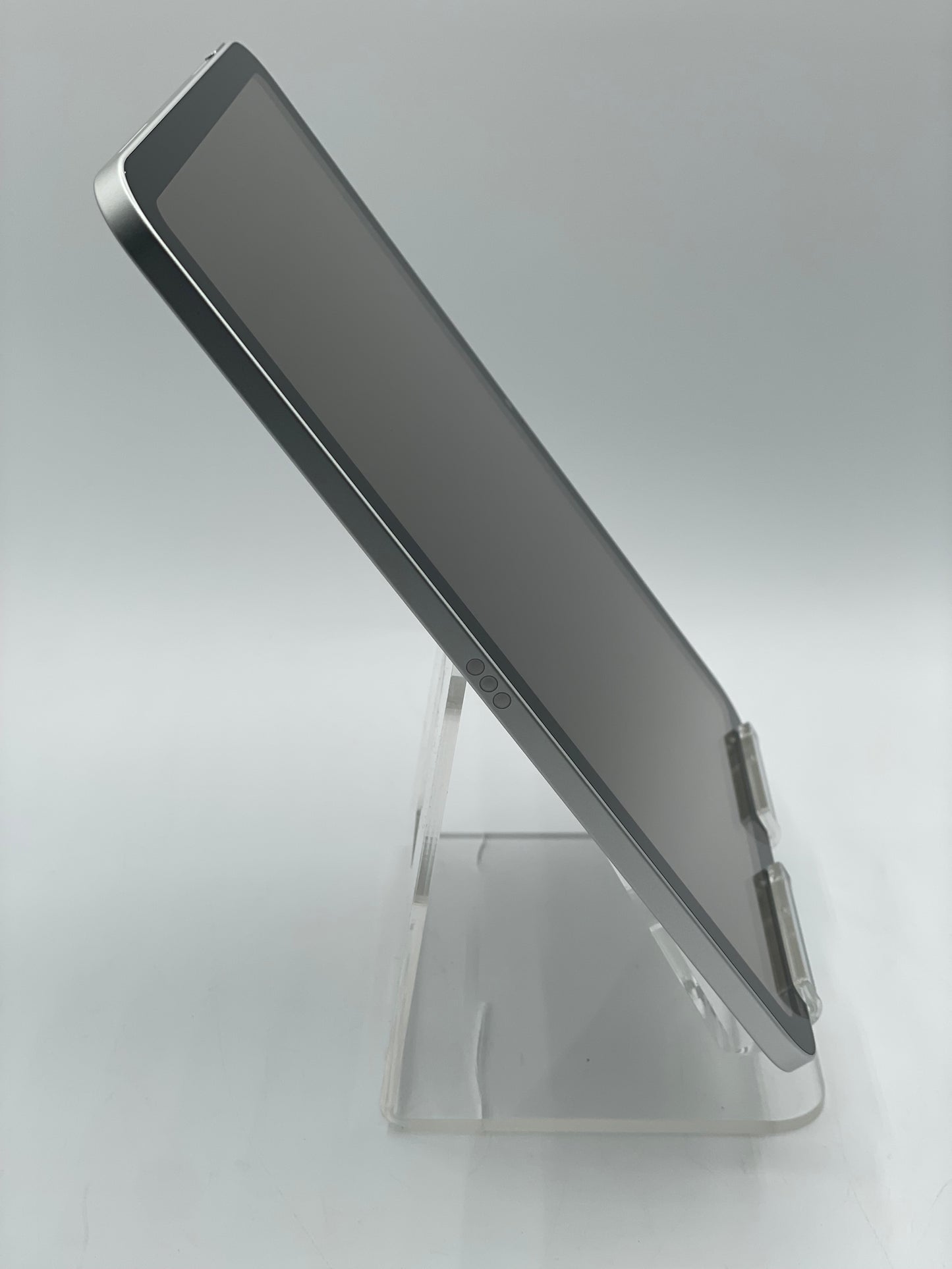 Wi-Fi Only Apple iPad 10th Gen 64GB A2696 MPQ03LL/A - Silver