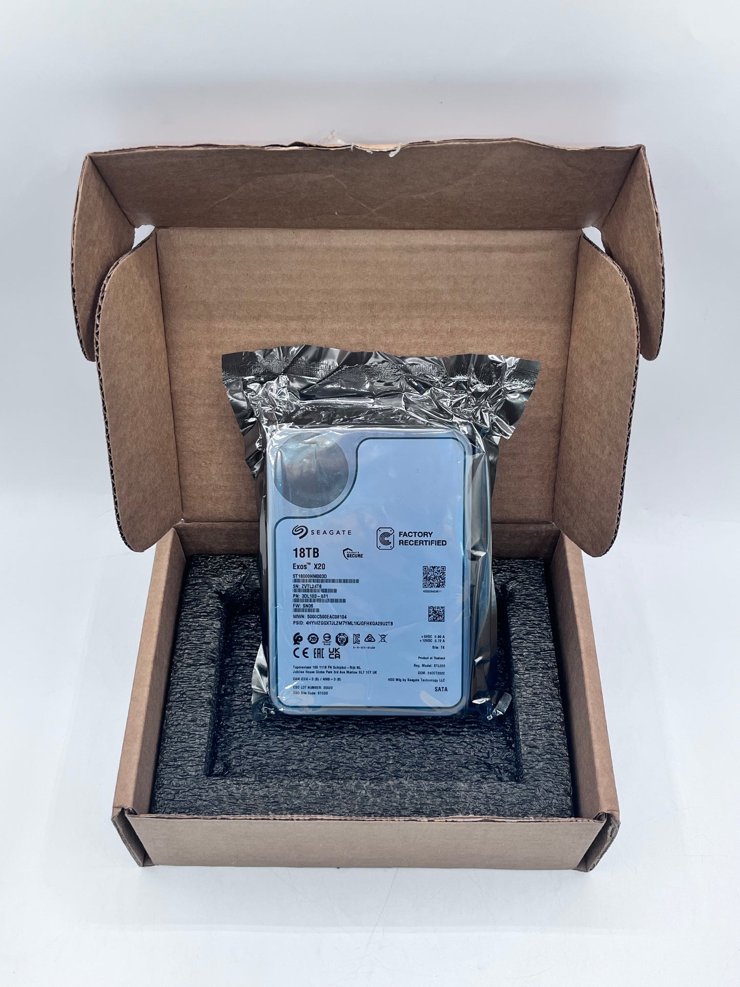 Seagate  IronWolf 18TB Pro PN: 3NF101-886 - Silver