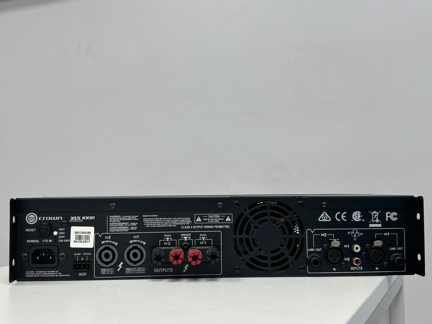 Crown XLS1002 Two-Channel 350-Watt Power Amplifier