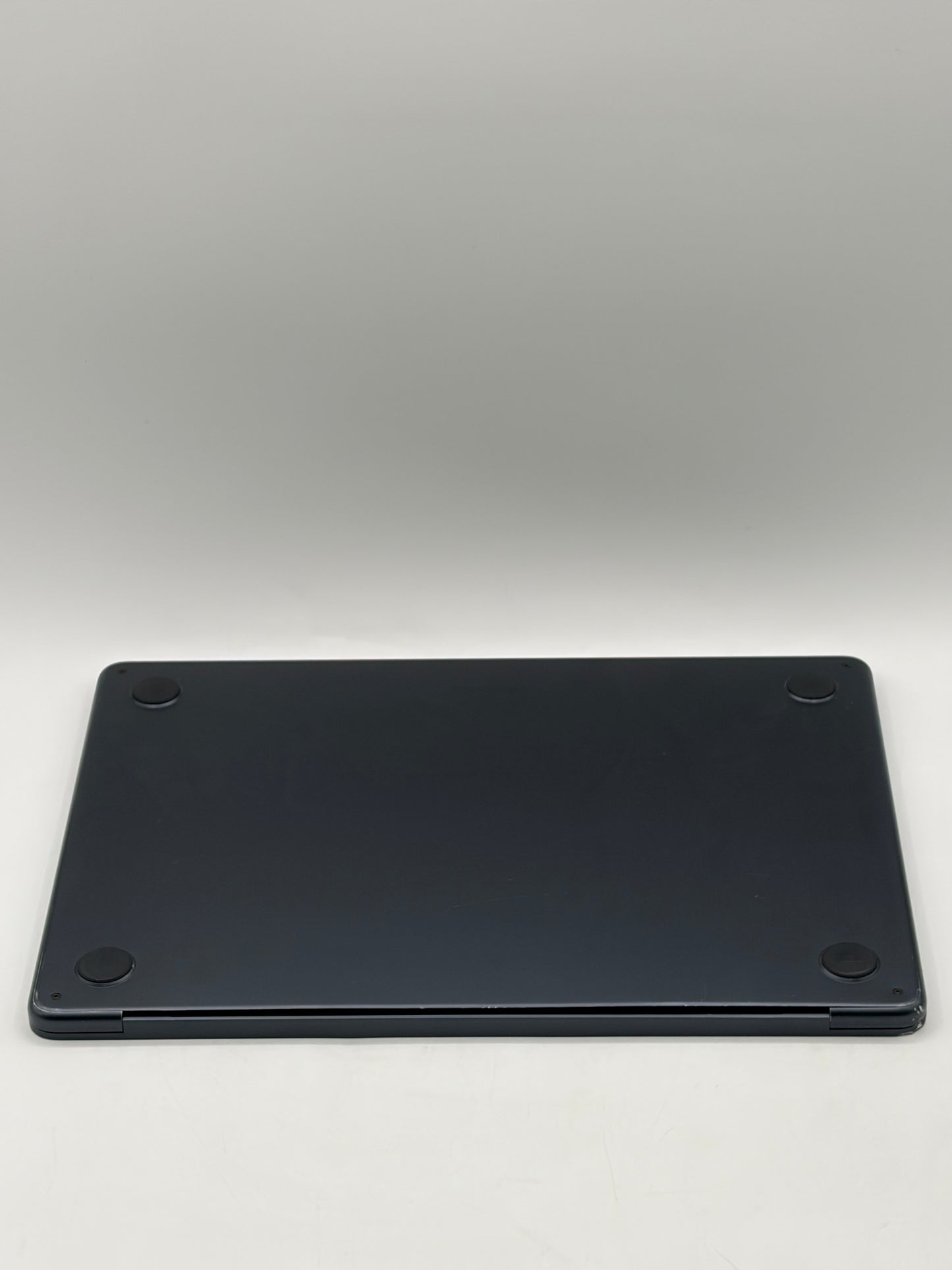 2022 Apple M2 MacBook Air 13.6'' 16GB 512GB A2681 MLY33LL/A Midnight