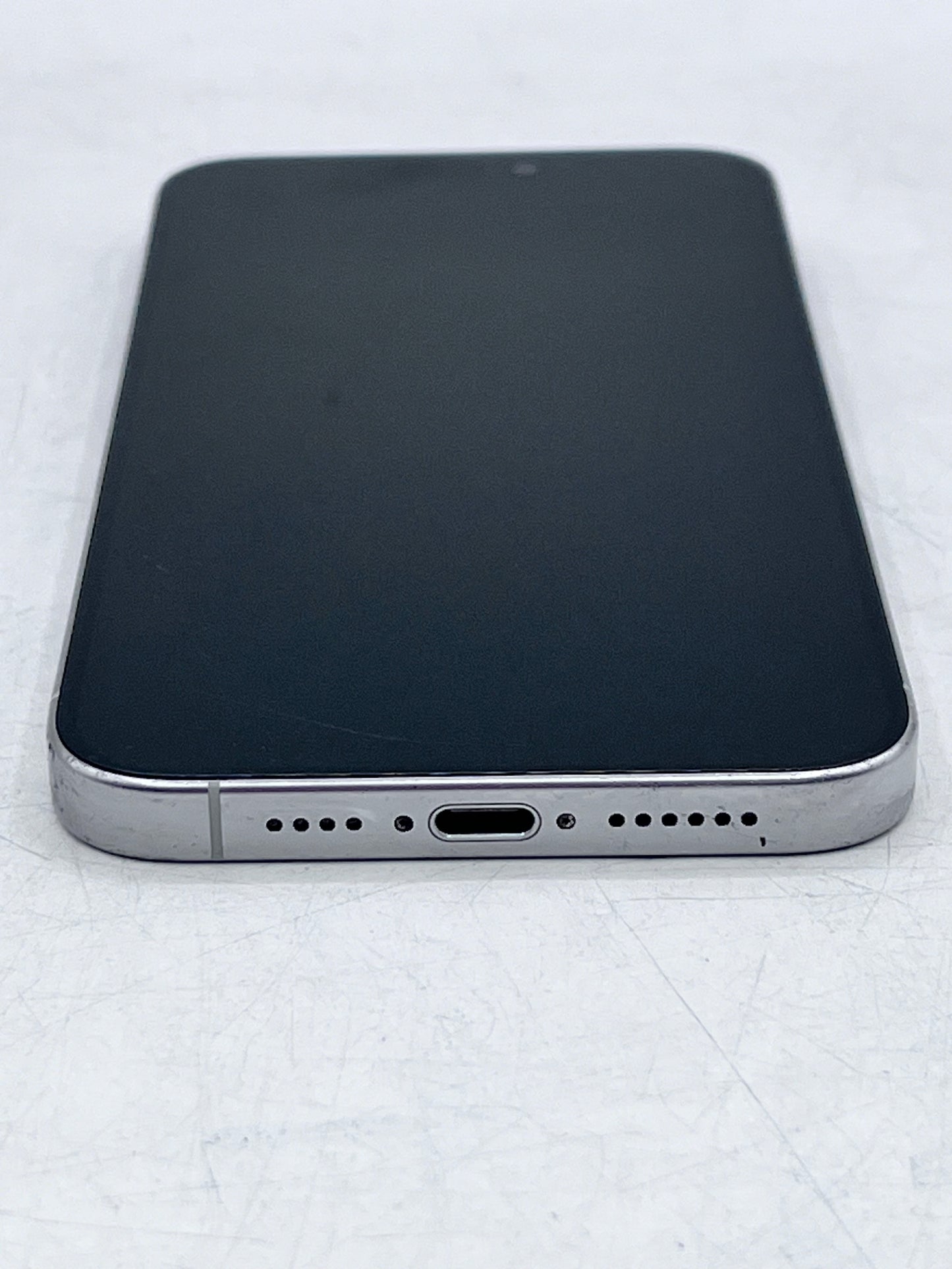 Apple iPhone 15 Pro Max A2849 MU673LL/A 256GB Unlocked Cracked Back White - For Parts