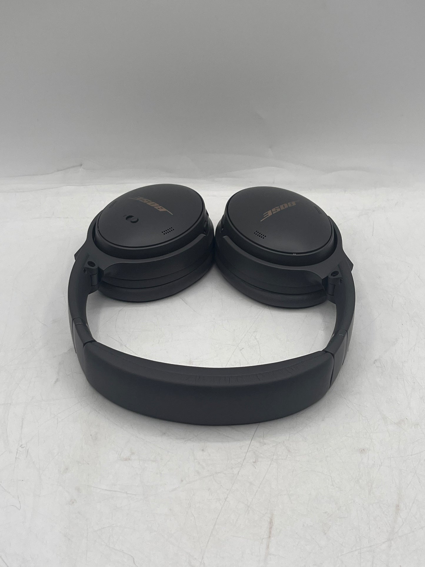 Bose QuietComfort 45 Wireless Headphones With Carrying Case Gray