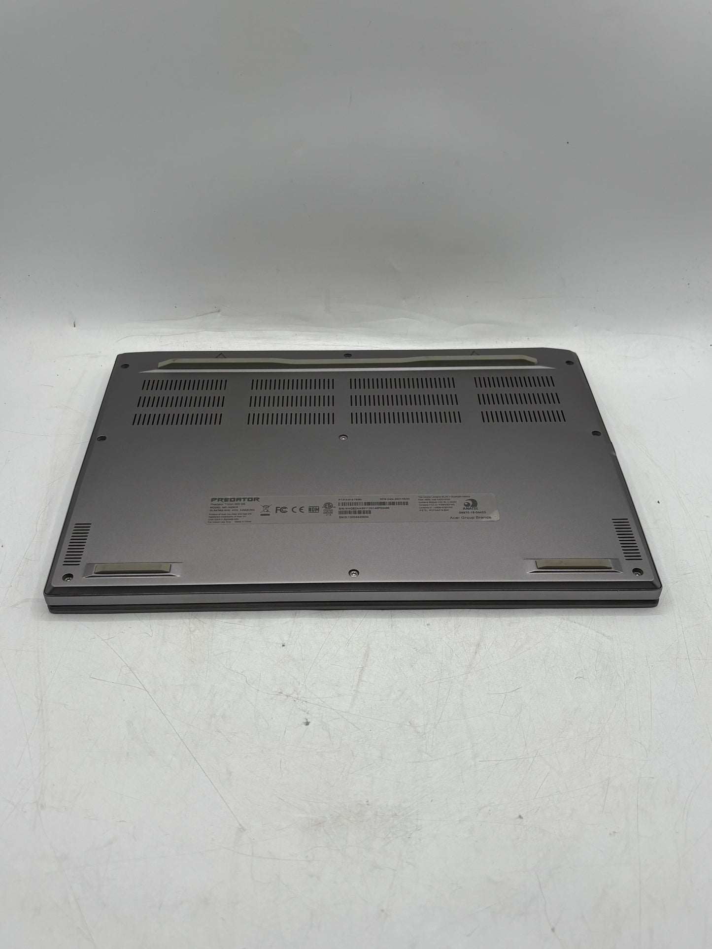 Acer Predator Triton 300 SE 14" Core i7-11375H 16GB RAM 512GB SSD GeForce RTX 3050 Ti Silver