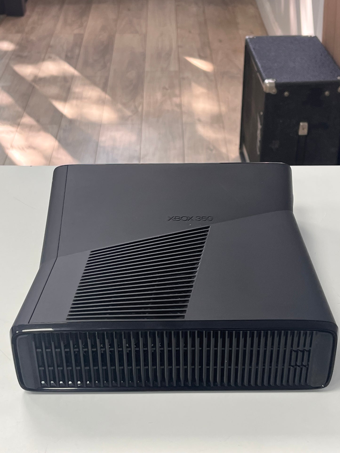 Microsoft Xbox 360 S (1439) 2010 Black 4GB Video Game System