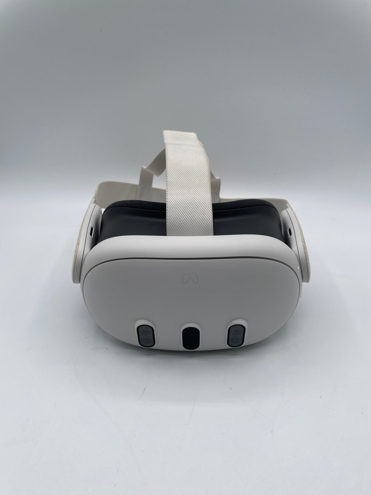 Meta Oculus Quest 3 - 512GB, White - VR Headset w/ Controllers