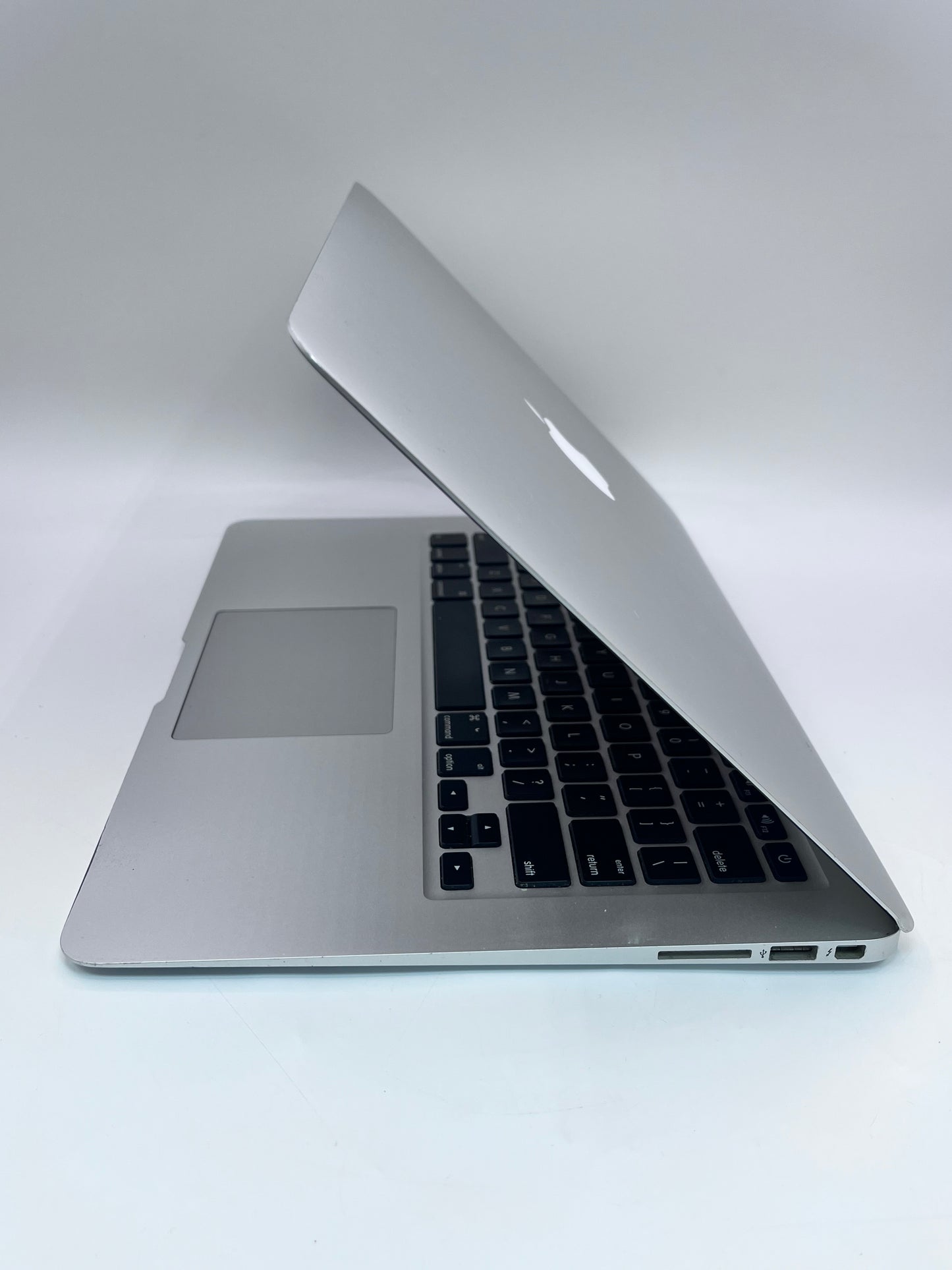 Apple MacBook Air 13" A1466 2015 Core i5 4GB 128GB Silver READ