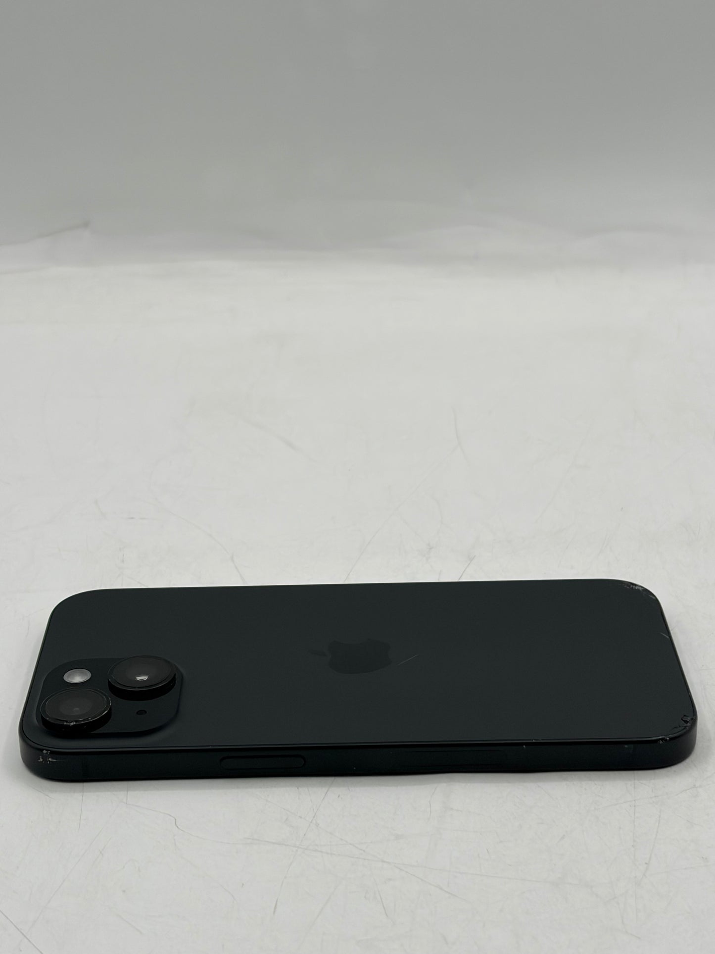 Unlocked Apple iPhone 15 128GB A2846 MTLV3LL/A - Black 88% BH