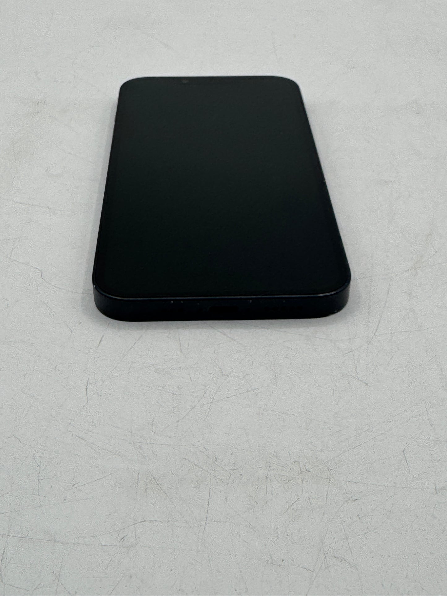 Unlocked Apple iPhone 13 128GB A2482 MM63LL/A Midnight 94% Battery Health