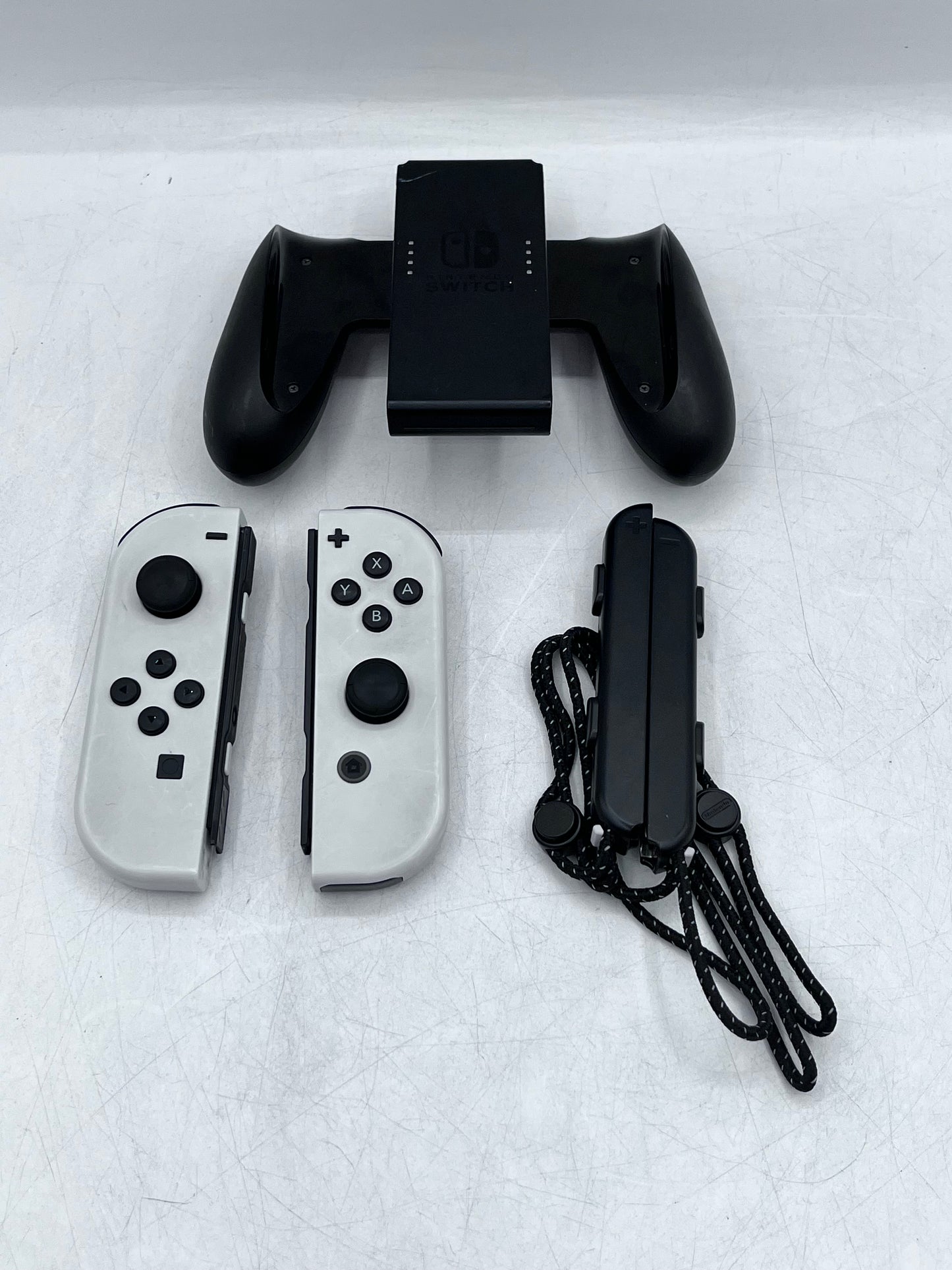 Nintendo Switch OLED Model HEG-001 Handheld Console - 64GB - White