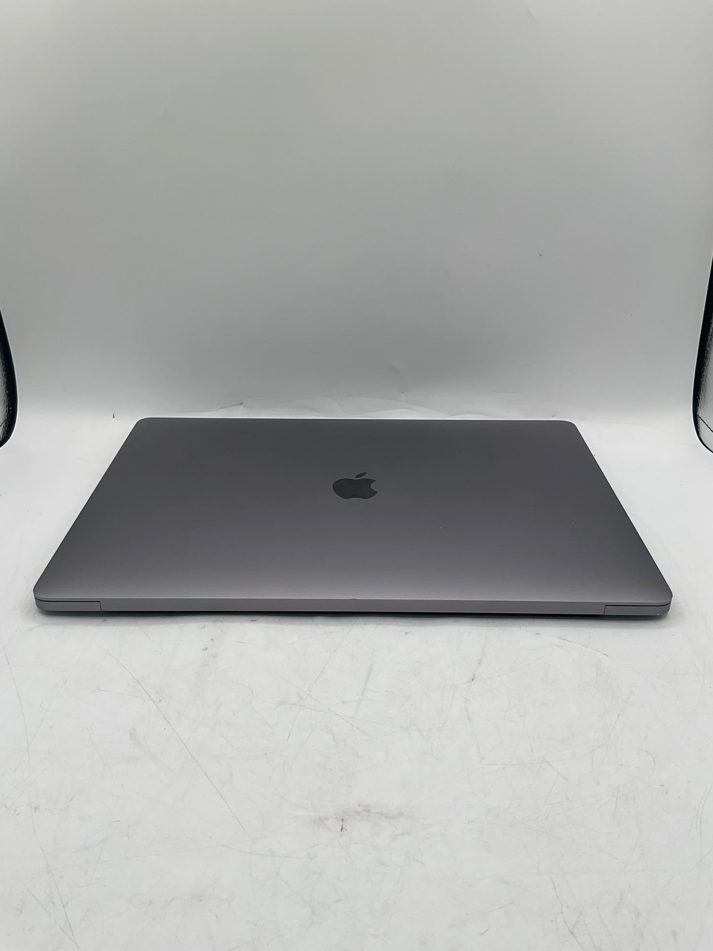 2019 Apple MacBook Pro 16" A2141 2.3GHz Core i9 16GB RAM 512GB SSD Silver