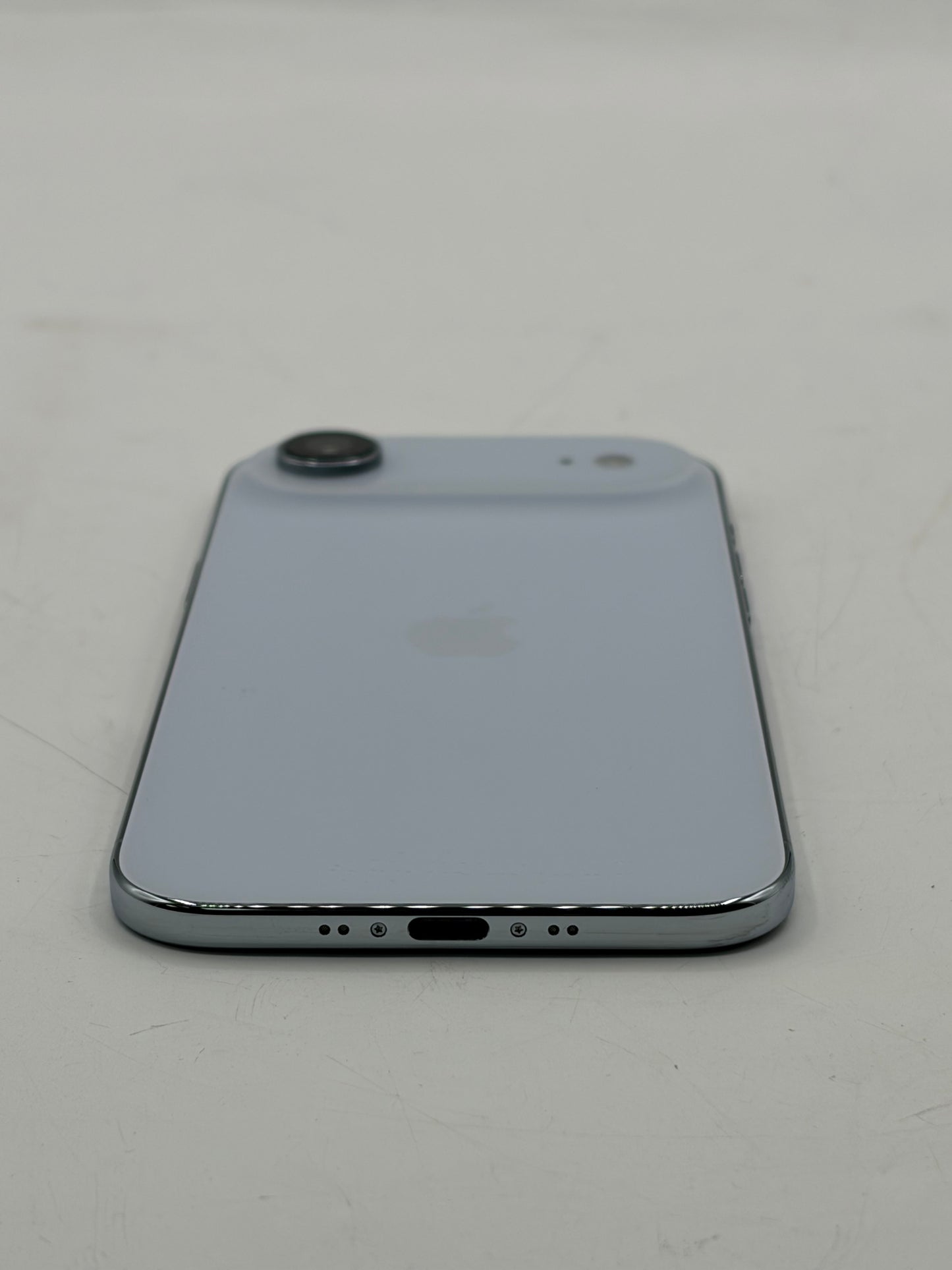 Unlocked Apple iPhone 17 Air 256GB A3260 MG1D4LL/A - Sky Blue 100% BH Near Mint