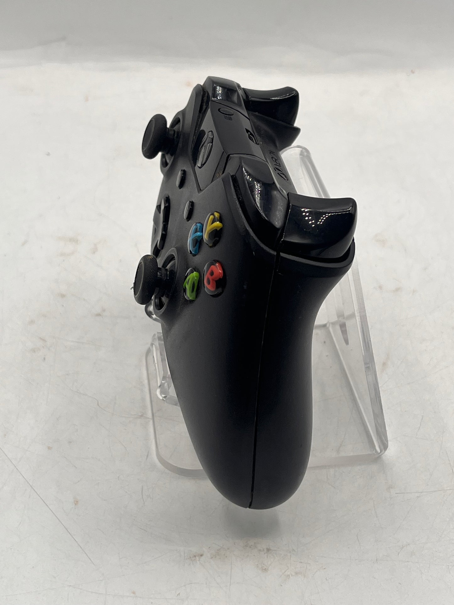 Microsoft Xbox One (1540) 2013 500GB Black Console with Controller