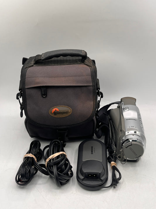 Samsung SCD23 SC-D23/XAA 0.3MP Mini DV Camcorder w/ Charger Tested