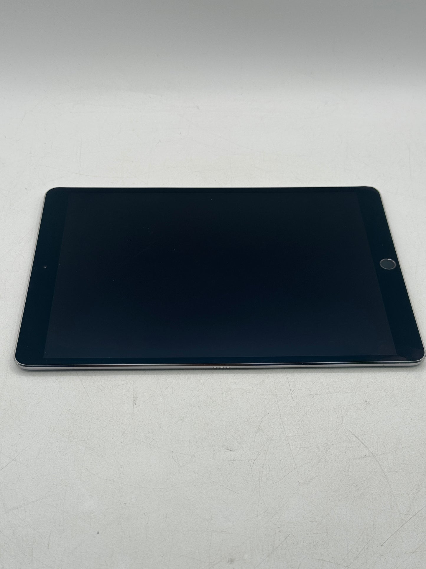 Unlocked Apple iPad Pro 10.5" 256GB A1709 MPHG2LL/A Free Shipping