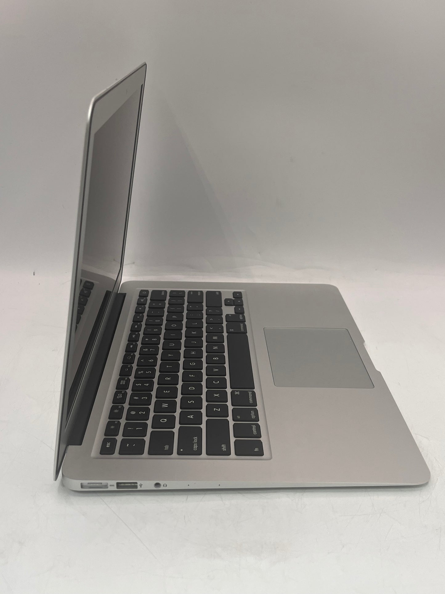 Apple MacBook Air 13" A1466 2017 Core i5 8GB 128GB Silver NO OS CYCLE COUNT 10