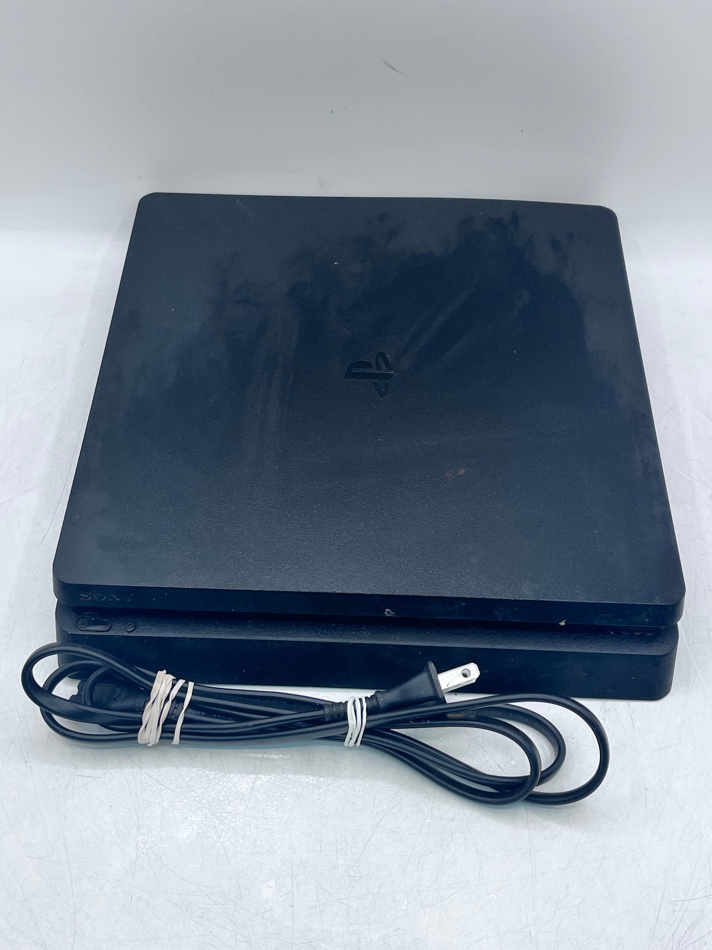 Sony PlayStation 4 Slim CUH-2115B 1TB Console - Black READ