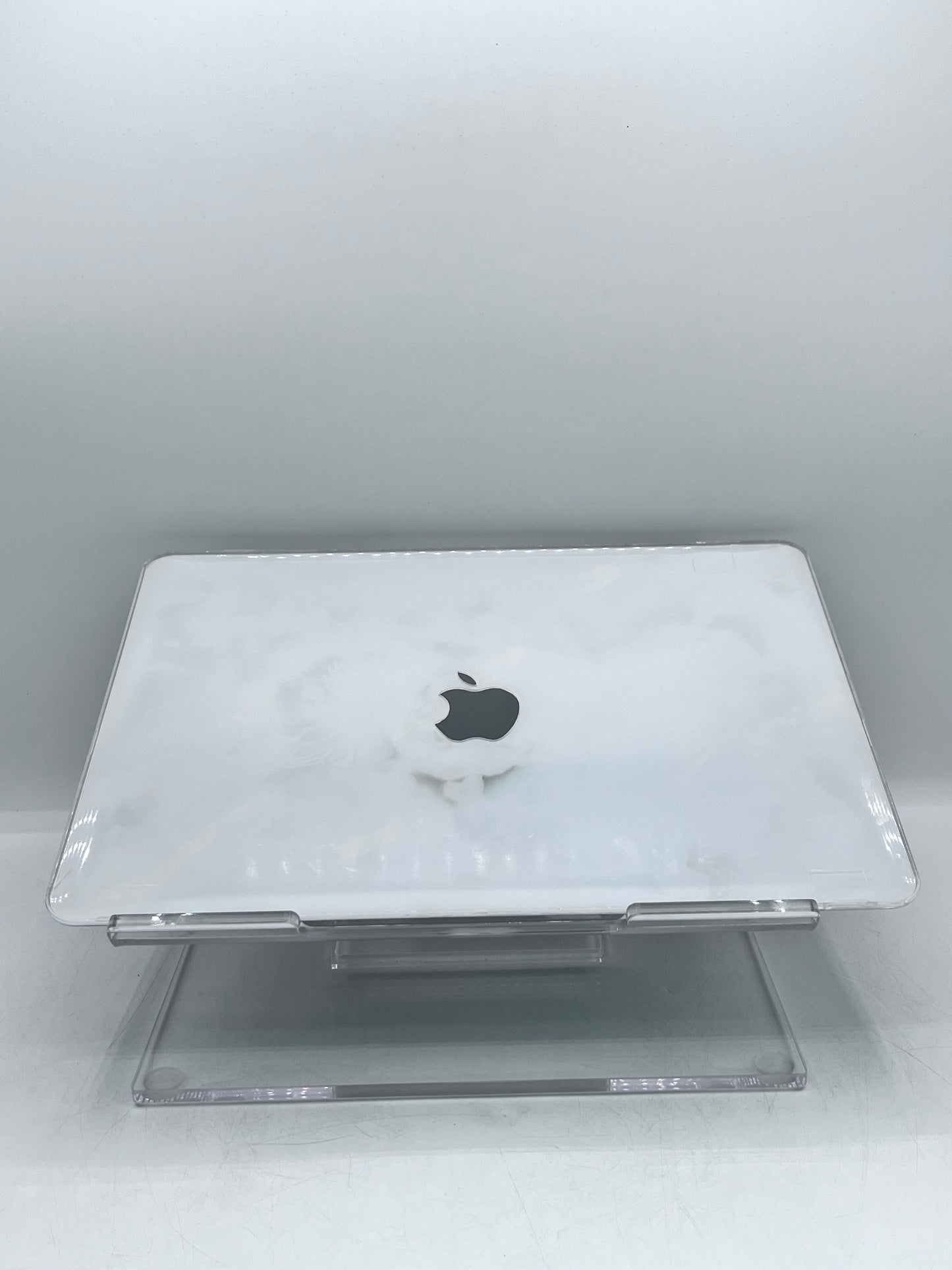 Apple MacBook Air 13" 2017 1.8 GHZ Core i5 A1466 8GB RAM 128GB SSD