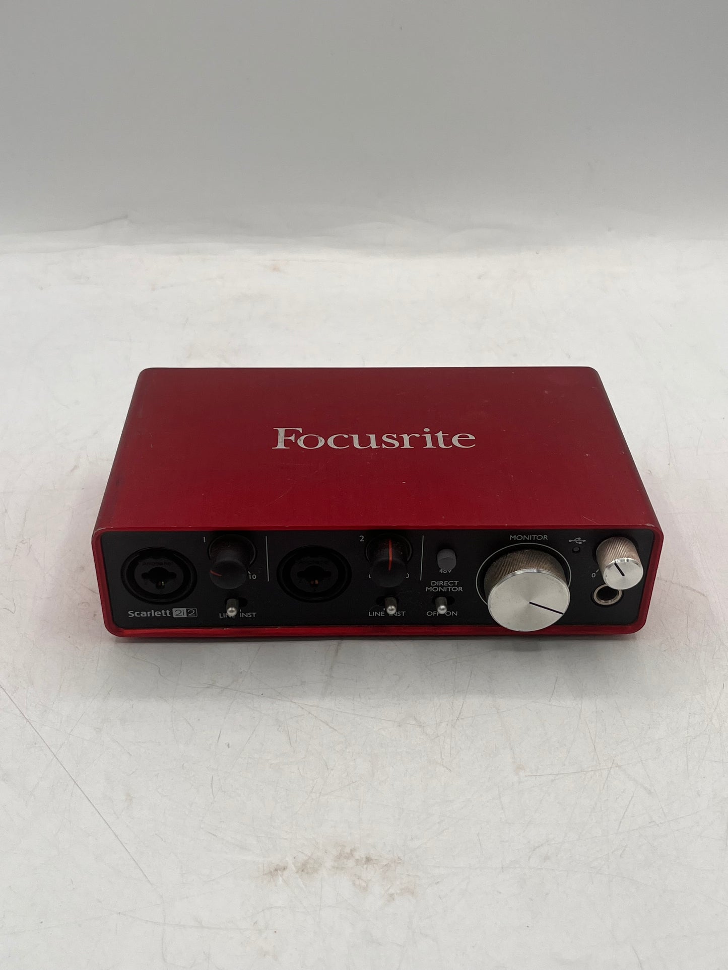 Focusrite Scarlett 2i2 2nd Gen 2-Channel USB Audio Interface - Red