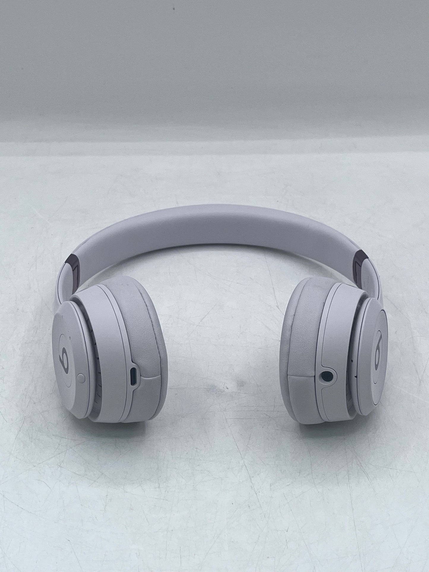 Beats Solo 4 Headphones  Wireless Bluetooth A3140 - Pink