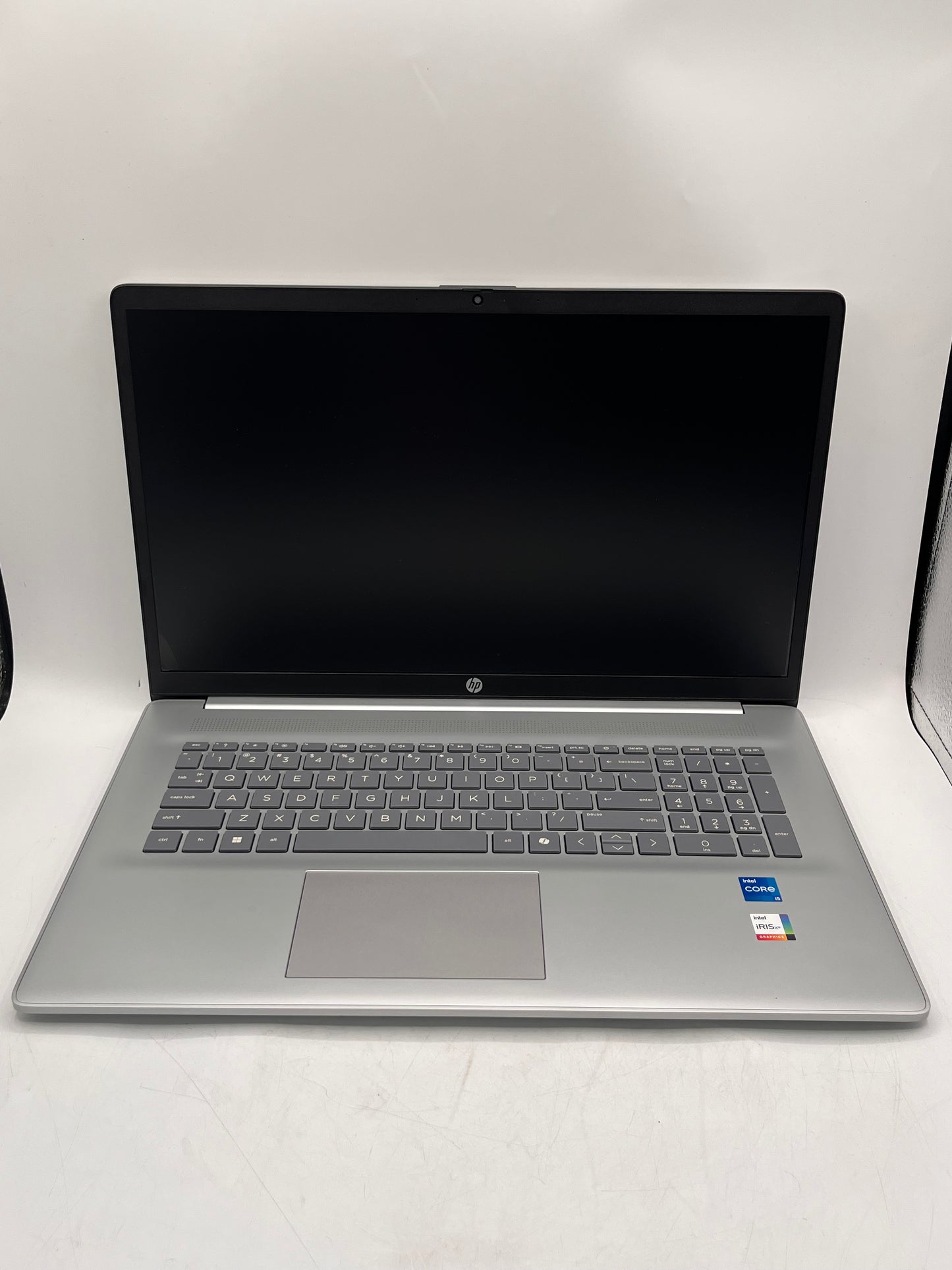 HP 17-3123NR 17" FHD Touch Core i5 16GB 512GB Silver