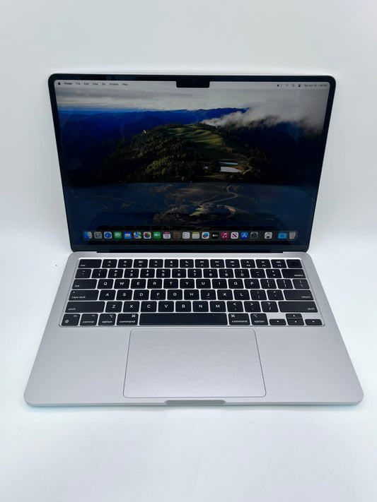 2022 Apple MacBook Air 13.3" M2 8GB 256GB A2681 REMOTELY MANAGED