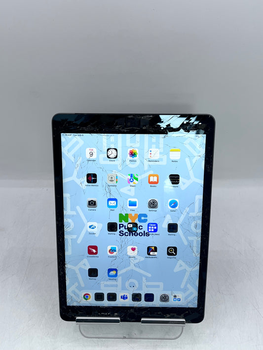 Apple iPad 8th Gen (A2428) 10.2"  Wi-Fi + 4G - Space Gray