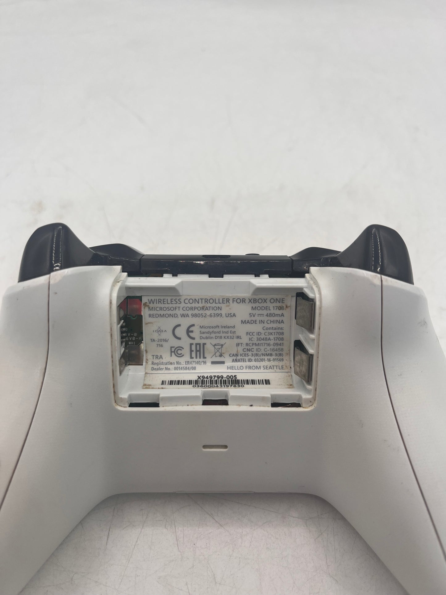 Microsoft Xbox One Wireless Controller Model 1708 - White