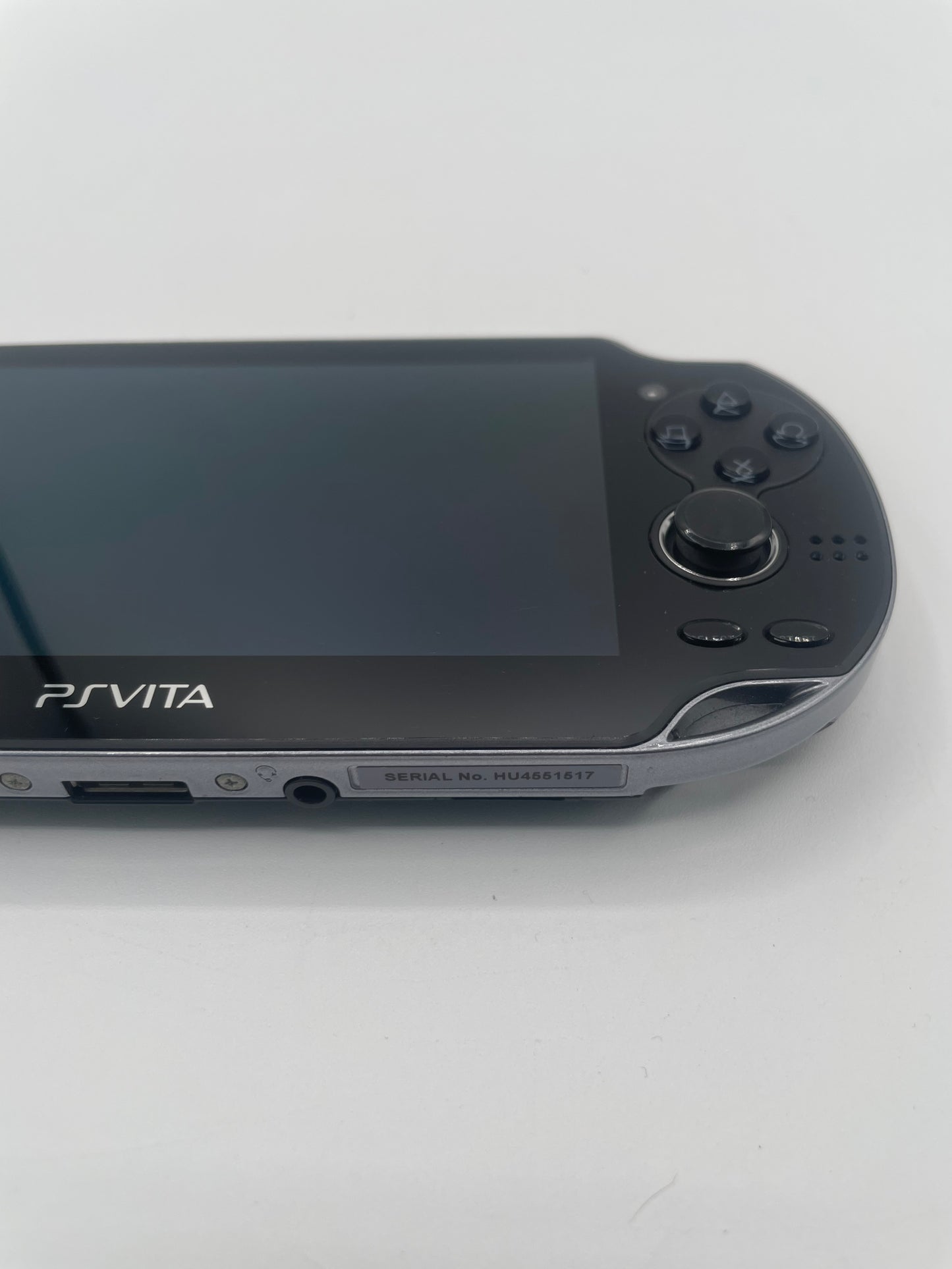 Sony Ps Vita PCH-1101 32GB Crystal Black with Charger Tested Free Shipping