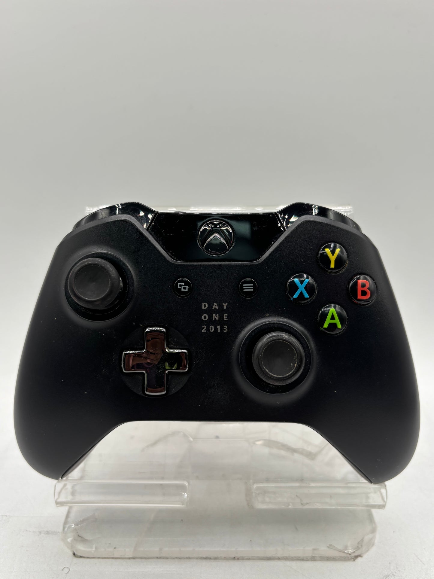 Microsoft Xbox One Model 1540 500GB Console With Kinect