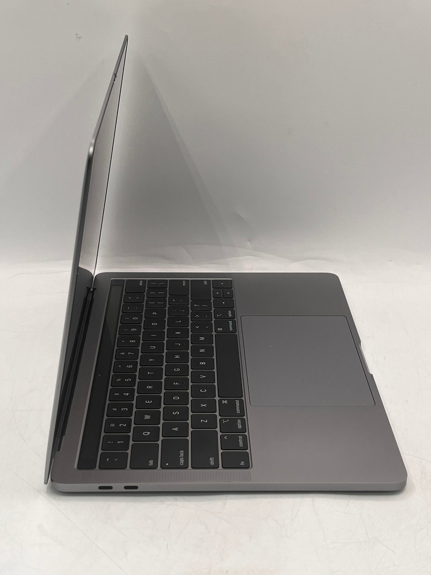 Apple MacBook Pro 13" A2159 2019 Core i5 16GB 128GB Space Gray