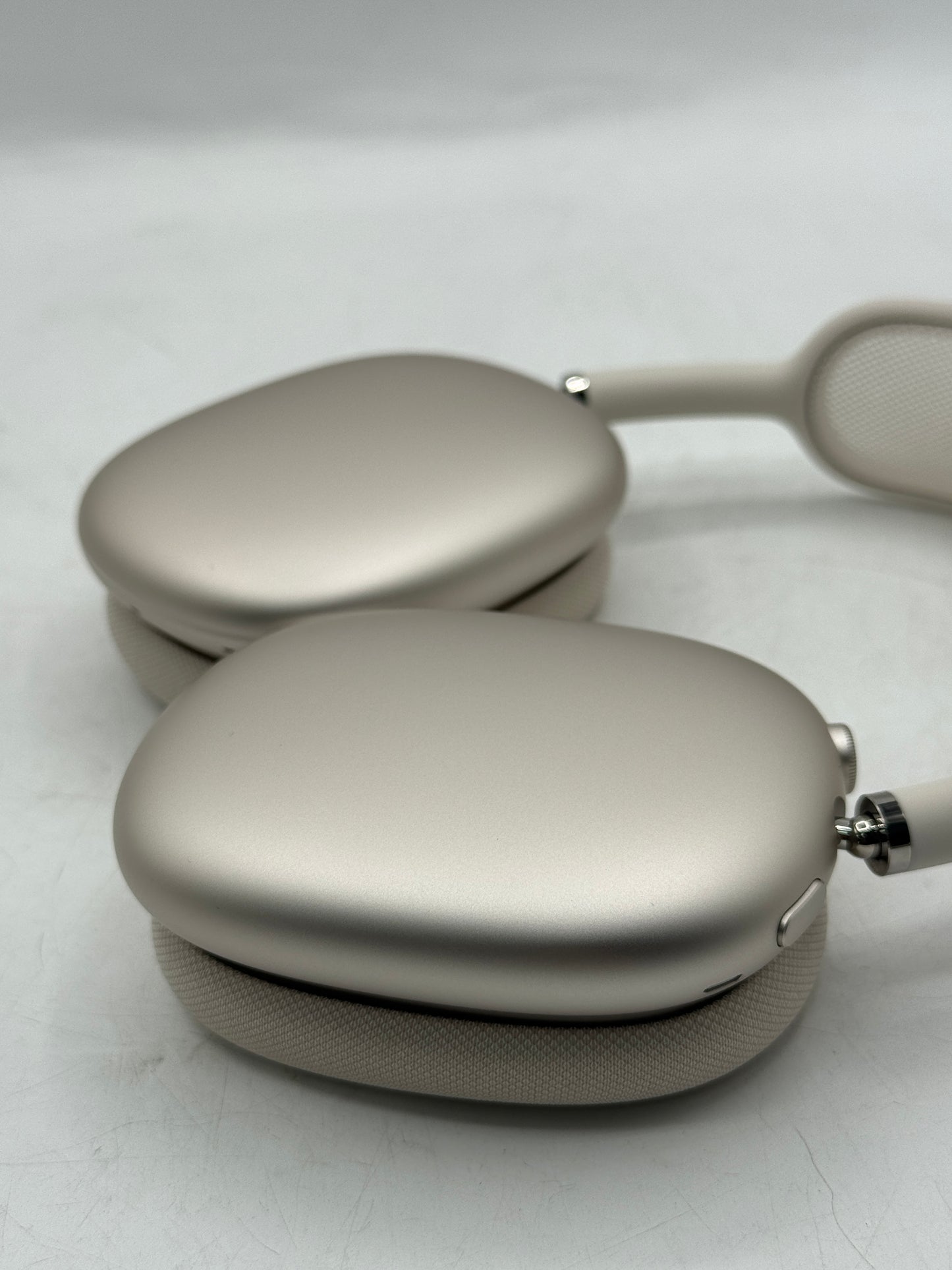 Apple AirPods Max 2 Starlight A3454 MHWL4AM/A MINT Condition Free Shipping