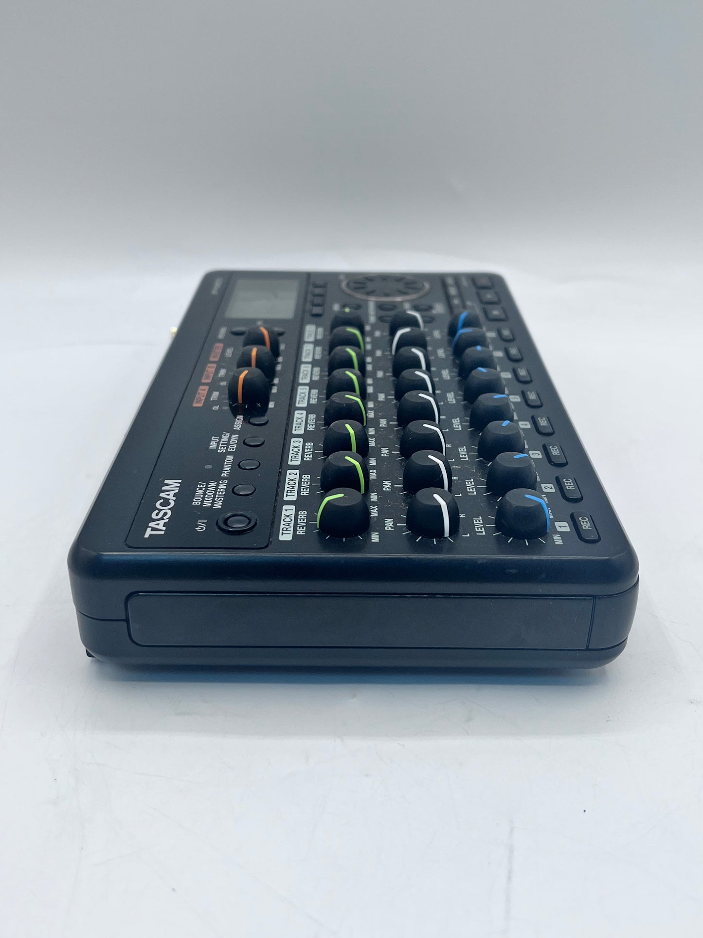 Tascam DP-008EX 8-track Digital Portastudio - Black READ
