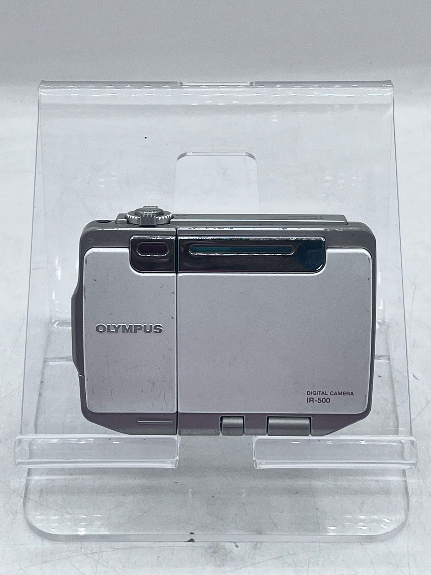 Olympus IR-500 Digital Camera 4.0 MP 2.8x Optical Zoom - Silver