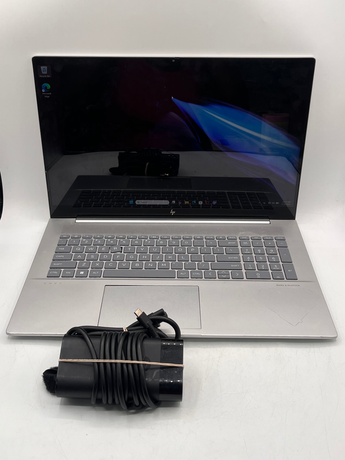 HP Envy 17-CW0097nr 17” Core i7-1355U 32GB 1TB RTX 3050 w/ Charger
