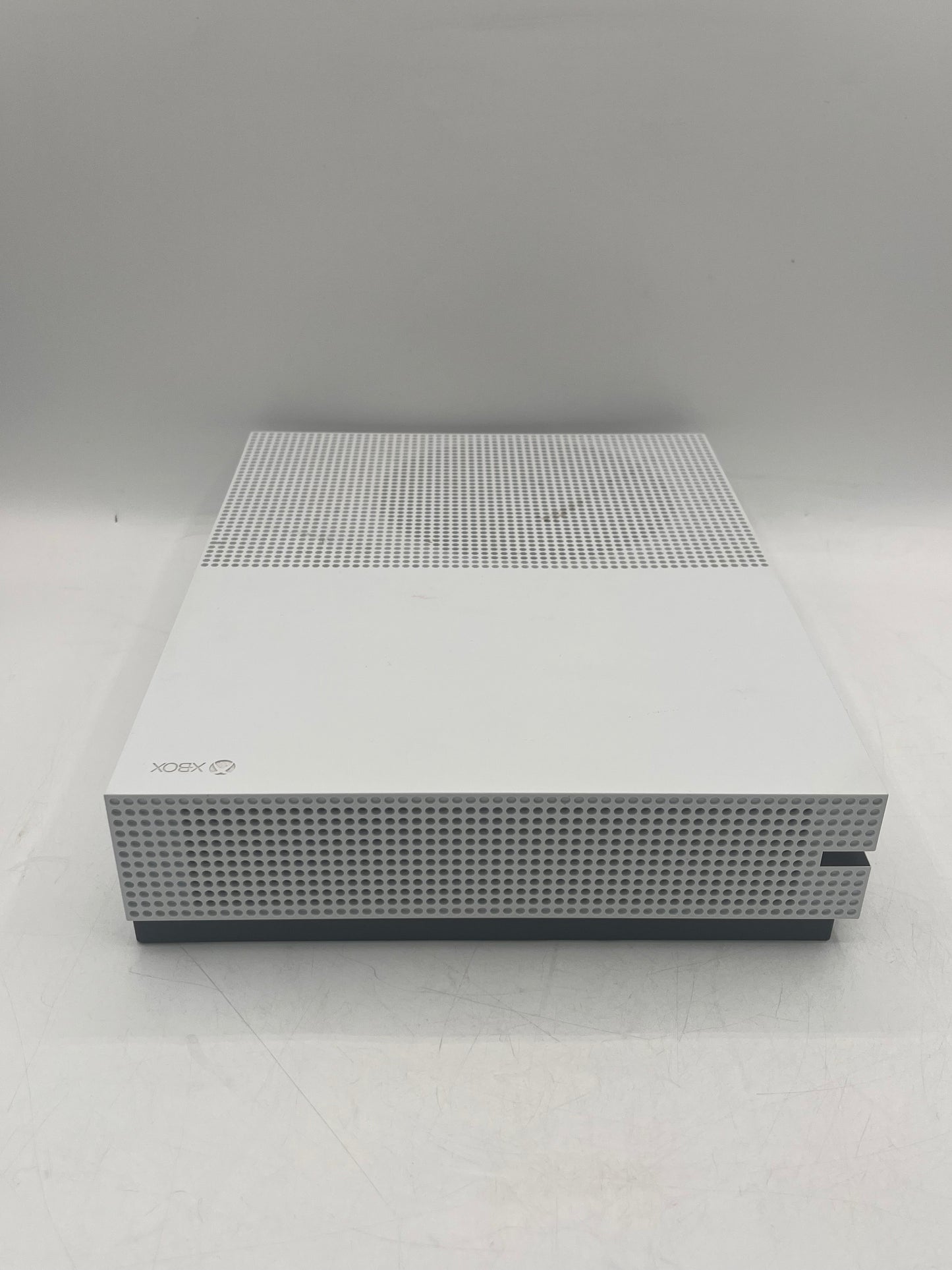 Microsoft Xbox One S (1681) 2016 Black 1TB Console 1 Controller HDMI Cable